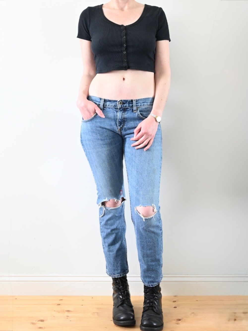 Vintage Rag & Bone Distressed Embroidered Low Rise Jeans Size 26